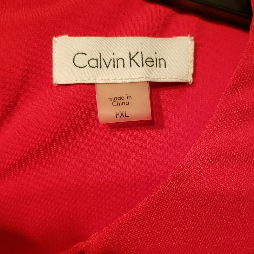 Calvin Klein Red Sleevless Blouse - Picture 2 of 3
